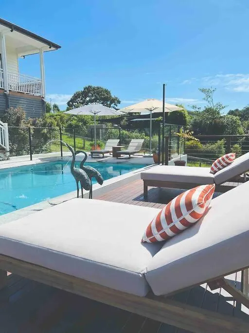 The Easton Maleny - Hamptons Countryside Retreat Villa Australia